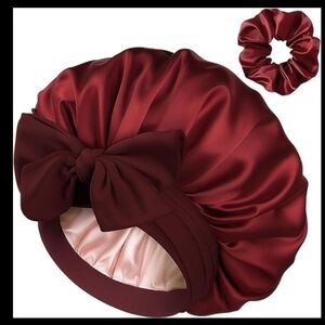 💕NWT Elegant Burgundy Satin Hair Bonnet with Scrunchie